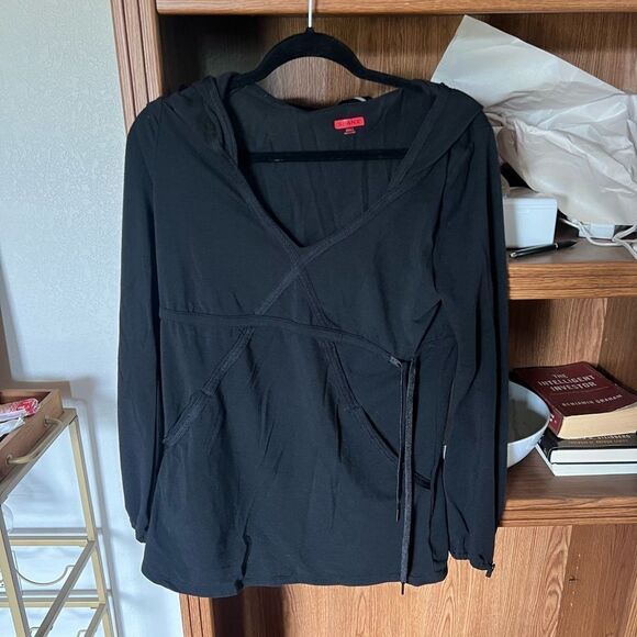 SPANX CINCHIT BLACK HOODIE - Picture 2 of 4